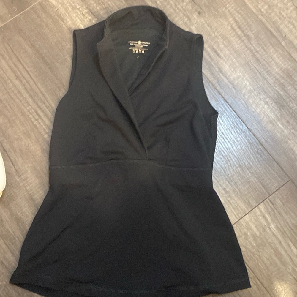 lululemon athletica Black Sleeveless V-Neck Tank Top